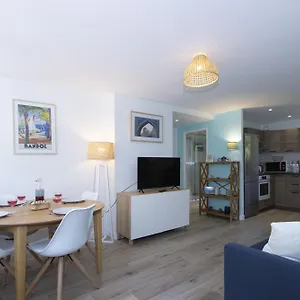 Appartamento L'orée De La Plage: Appt. Confort 4/6 Pers. 400 M De La, La Ciotat